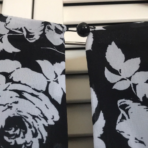 Love... Ady Floral Romper from Nordstrom Rack - Picture 9 of 12